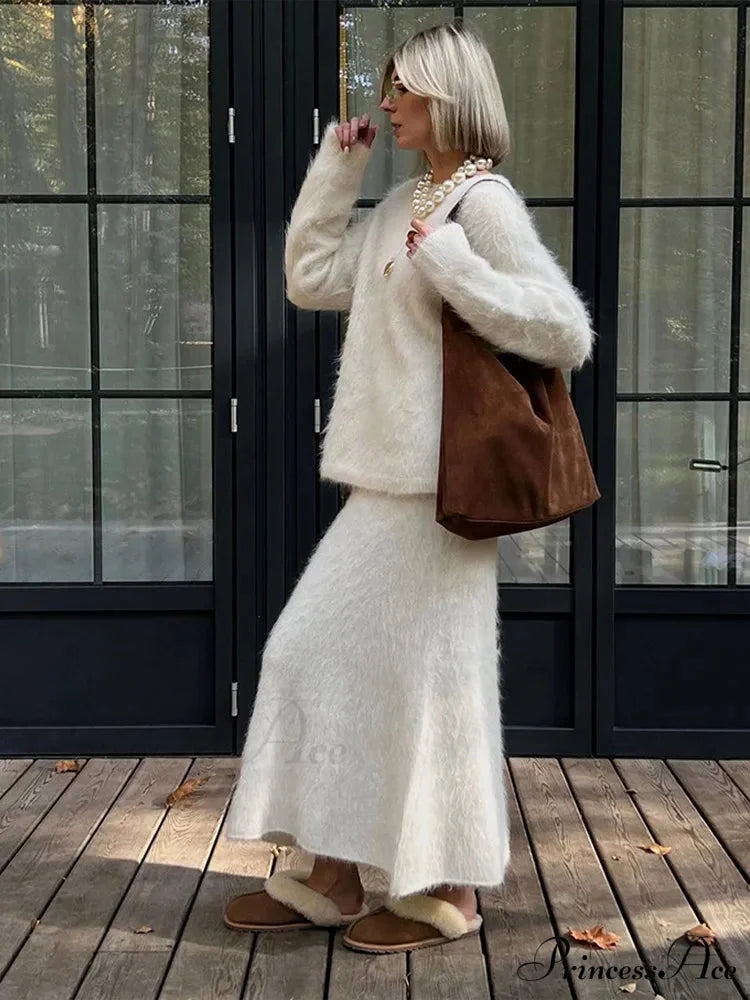 Stylish Round-neck Cashmere Skirt Pullover swraters-241228