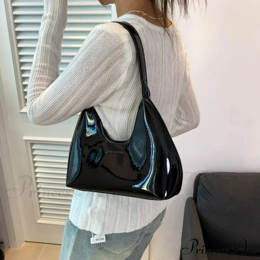 Stylish Sturdy Shoulder Bag for Women Black shoulder-250126