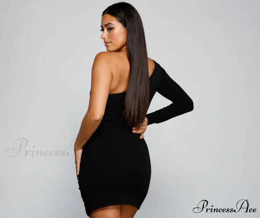 Totally Chic Stylish One-Shoulder Mini Dress