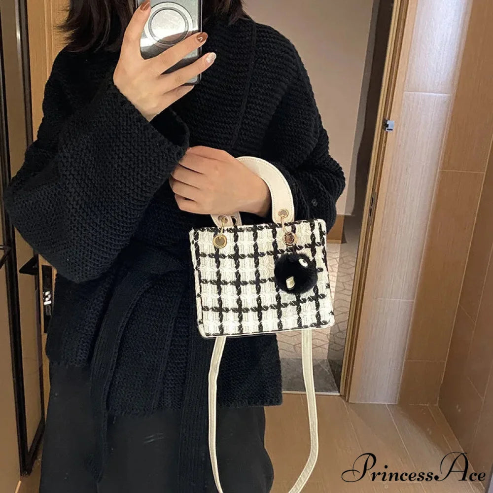 Traditional Tartan Woolen High-End Designer Clutch Crossbody Purse handbag-250126