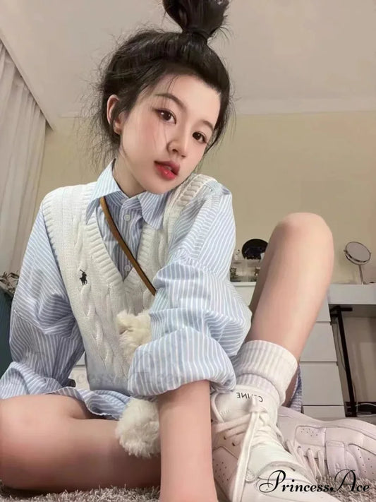 Trendy Embroidered Cozy Cashmere V-neck Loose Oversize Casual Soft Sweater White / S