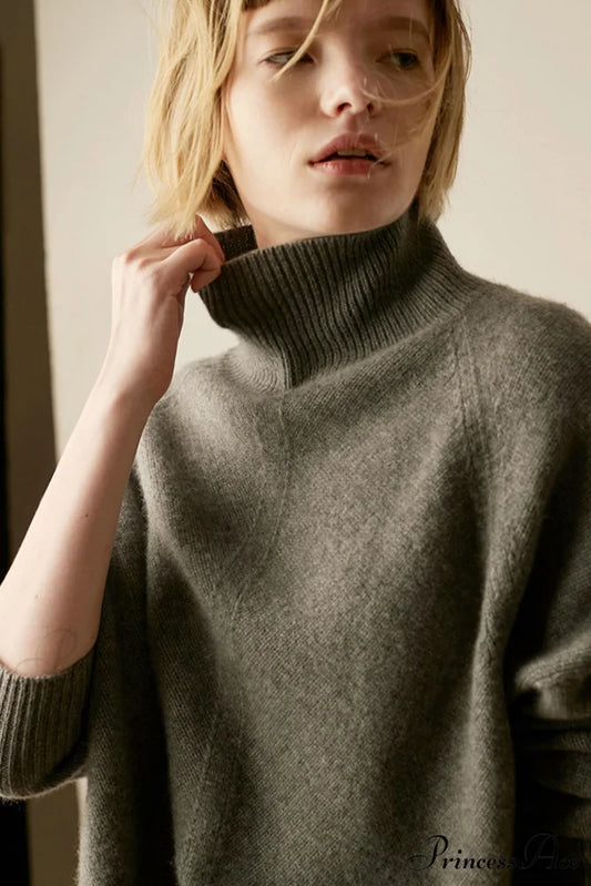 Turtleneck Wool Side Sweater with Split Grey / S