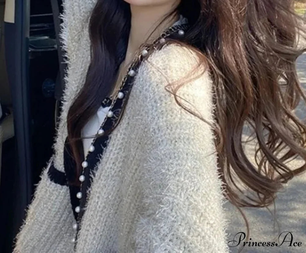 V-neck Fleece Thick Knitting Cardigan