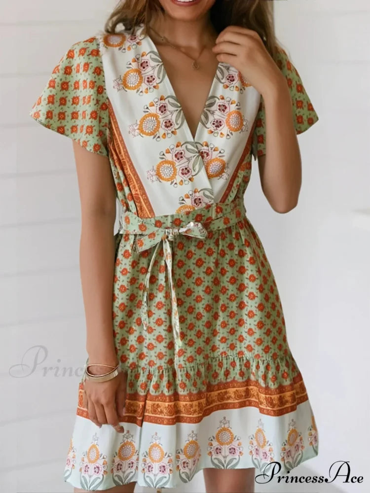 Verdant Flower Pattern Enfold Short Sleeve Getaway Mini Boho Dress Green / S bohodress-250126