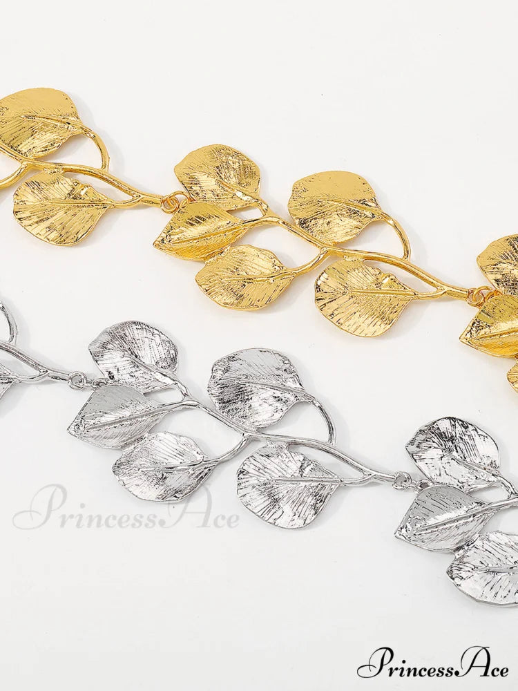 Vintage Alloy Graceful Leaf Design Necklace Gold / One Size