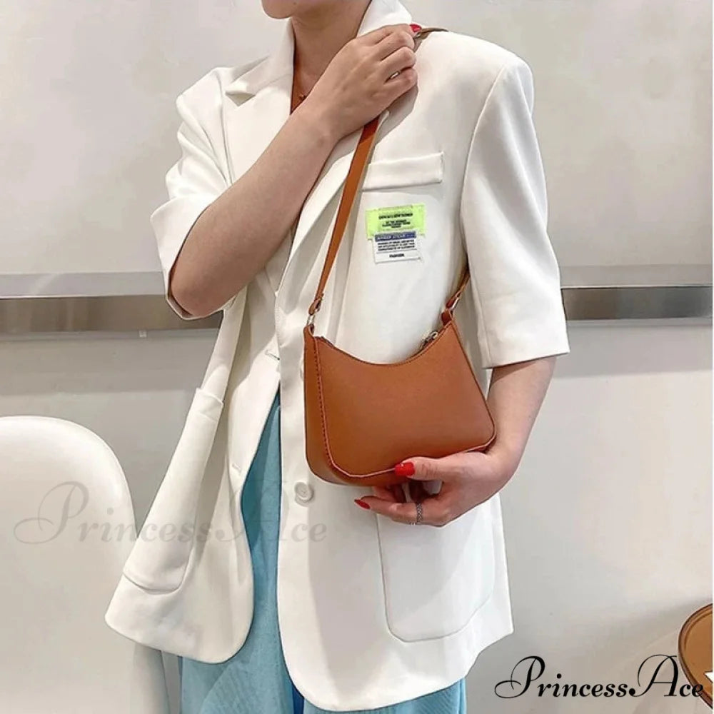 Vintage Monochromatic Faux Leather Underarm Bag shoulder-250126