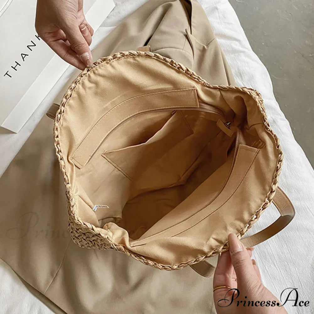 Warm Circular Straw Shoulder Bag for Women shoulder-250126
