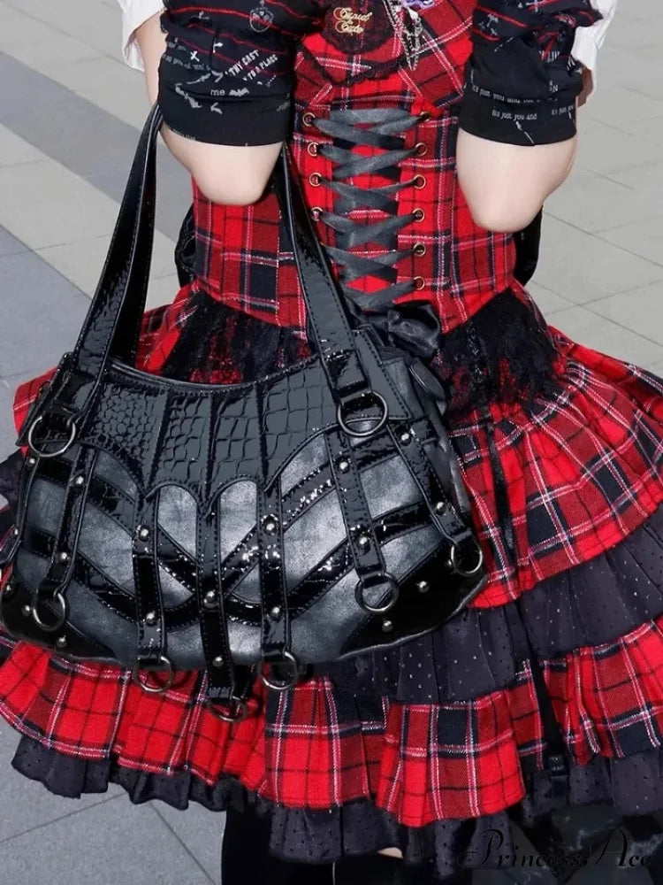 Y2K High Capacity Gothic Chic Popular Rivet Cool Punk Crossbody Bag Black