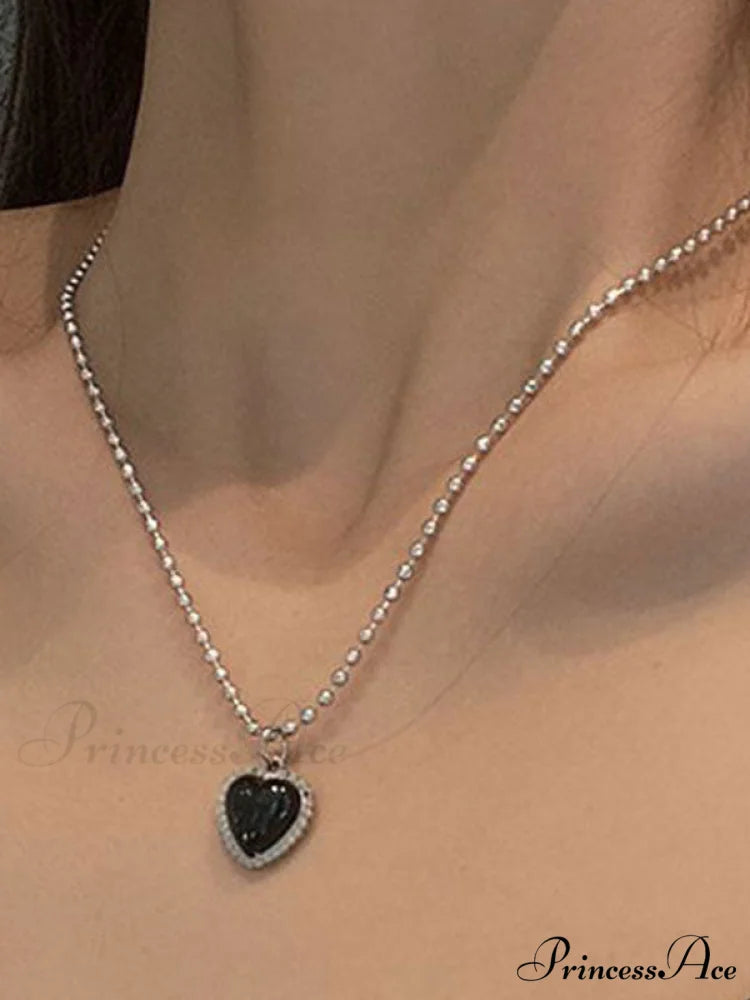 2Pcs Heart Graceful Pearl Necklace Silver / ONE SIZE