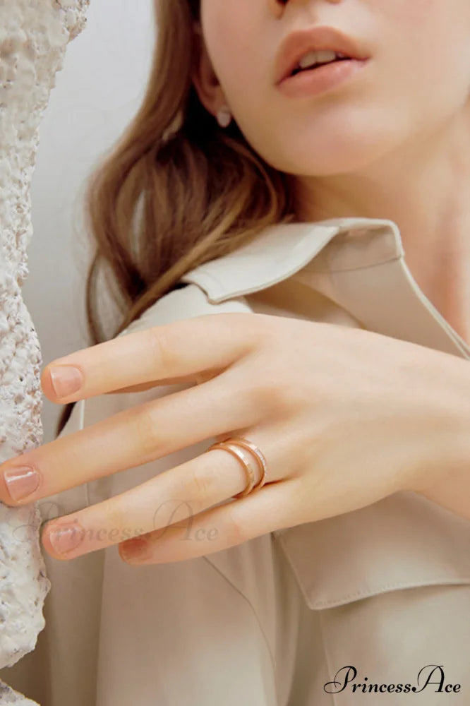 2PCS Roman Stylish Numeral Rings Gold / US6 (52mm)