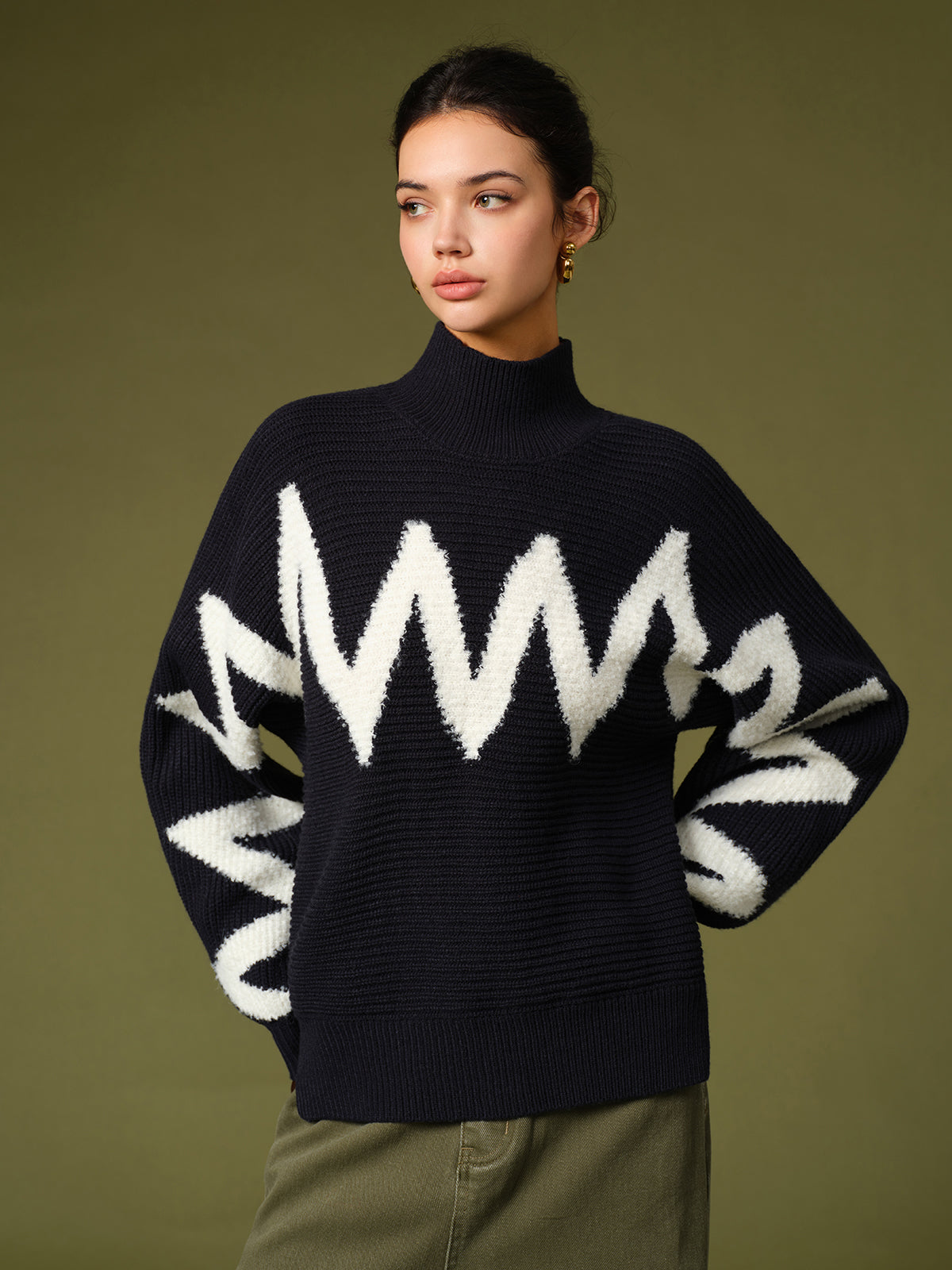 Mock Neck Contrast Binding Sweater Sweaters