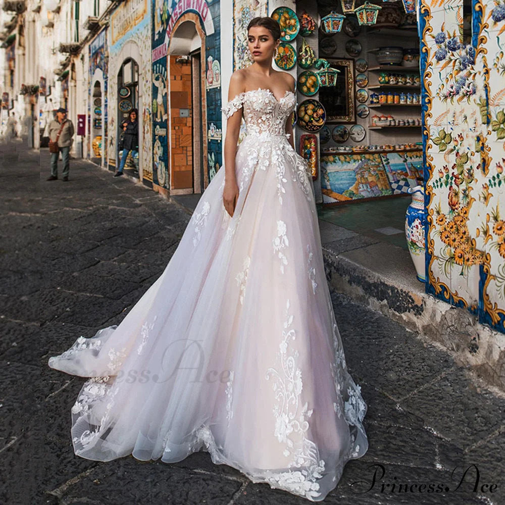 Airy Lace Extended Train Wedding Gown white / 2 weddingdress-250223