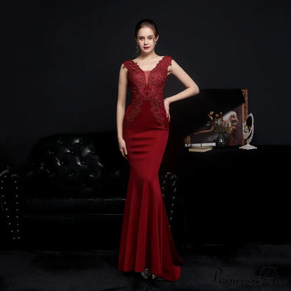 Amelia embroidered Stylish sequined fishtail dress RED / XS