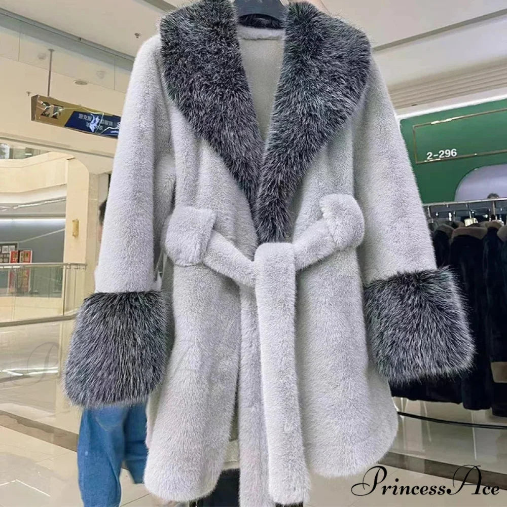 Antique Fox Fur Cinched Lavish Coat silver gray / L coats-241228