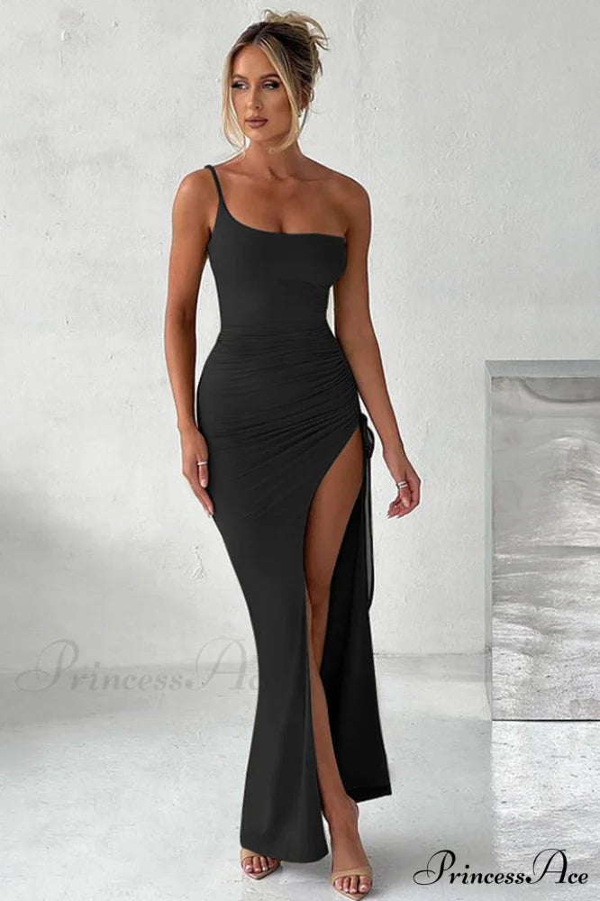 Aria One Stylish Shoulder Gown