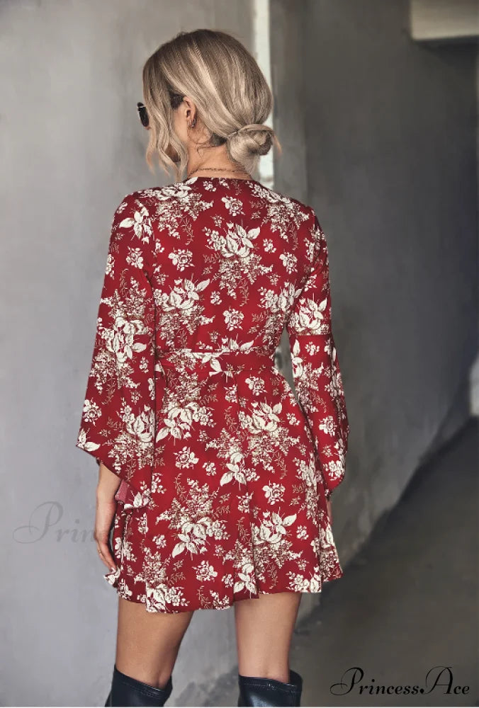 Arm Gown with Irregular Flared Flowered Design M / black