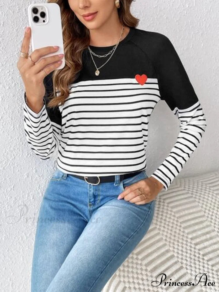 Arm T-Shirt Round Striped Patch with Heart Long Neck