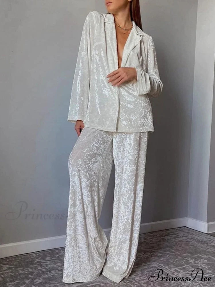AUDREY TWO Stylish PIECE SET White / S