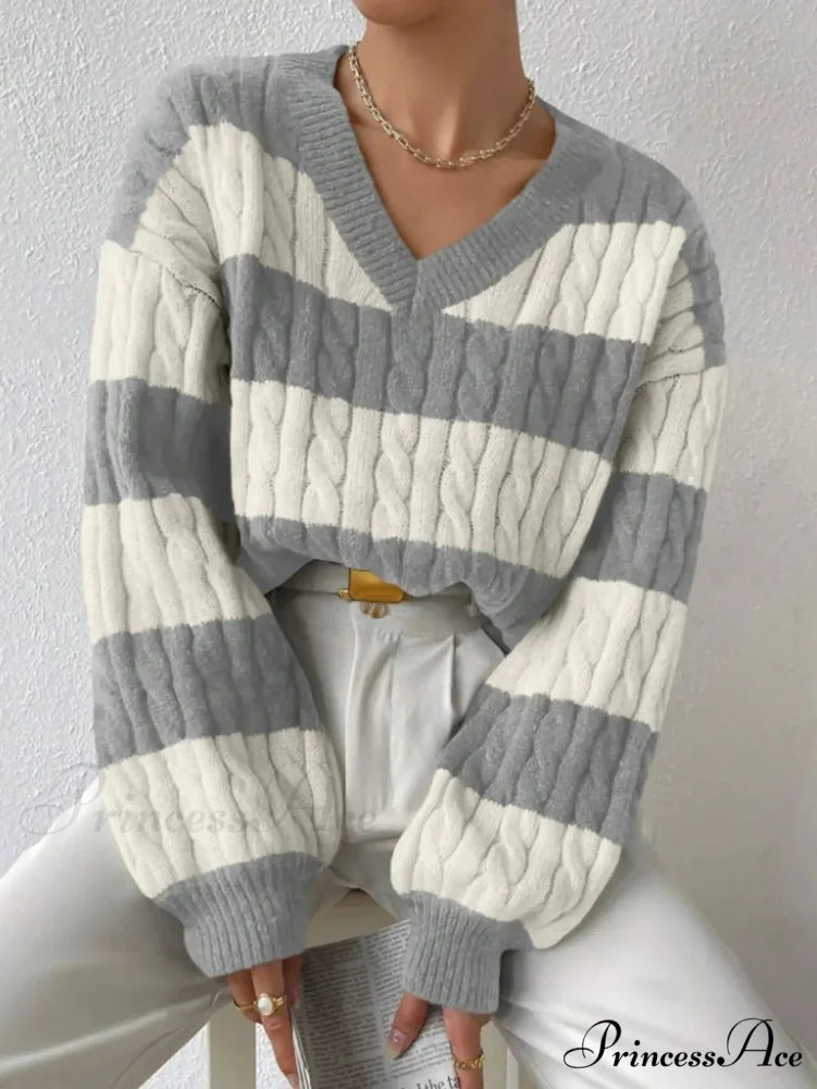 Baggy Knitted V-neck Retro Jumper Light Grey / S swraters-241228