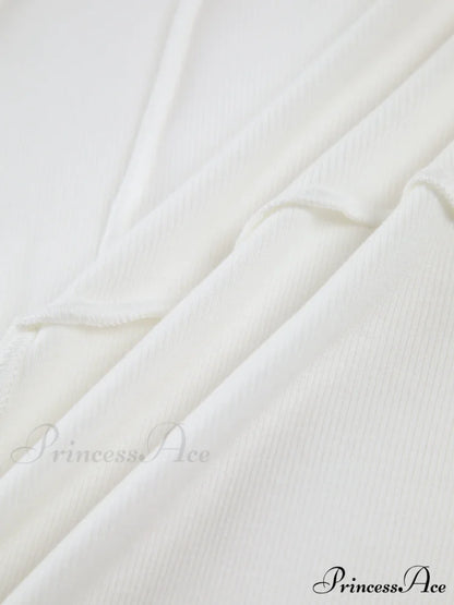 Basic Piping Graceful Long Sleeve Top