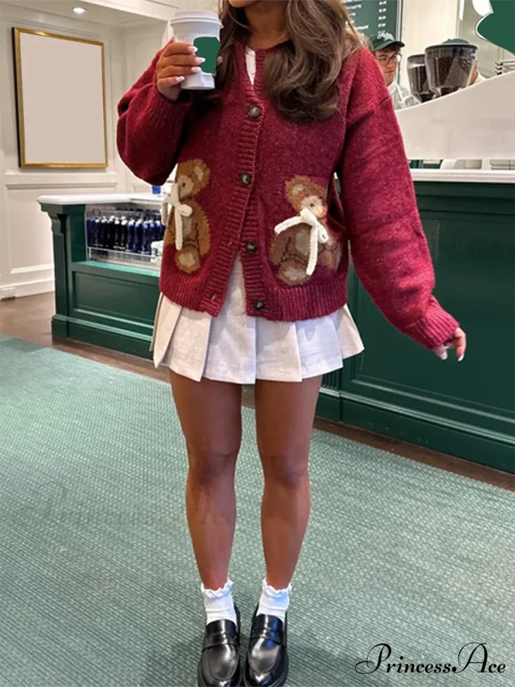 Bear Print Button-Up Circular Neck Knit Cardigan cardiagn-250126