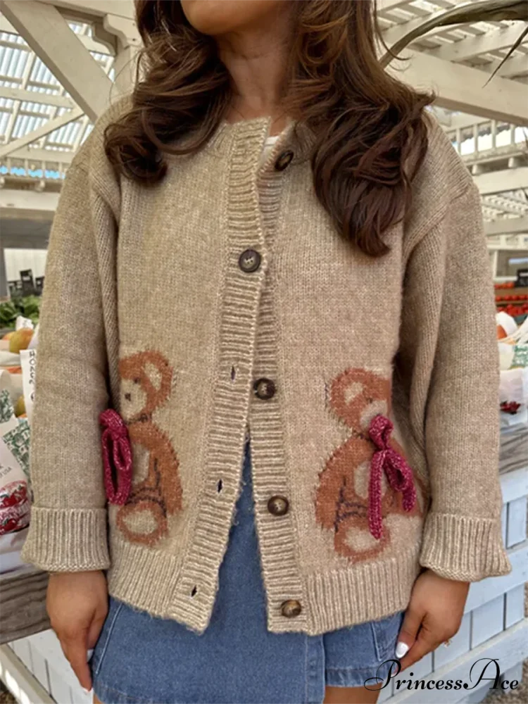 Bear Print Button-Up Circular Neck Knit Cardigan cardiagn-250126
