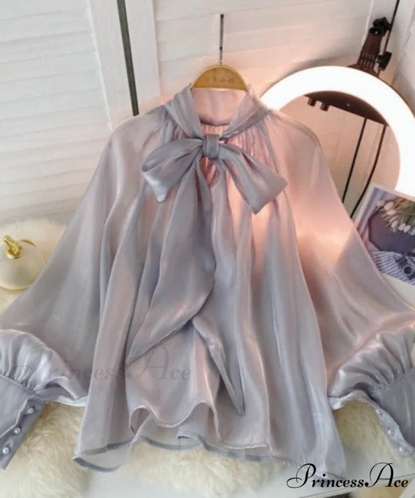 Beatrice Blouse Silver / One Size