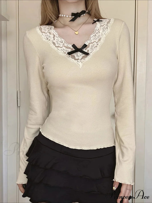 Bow Patchwork Lace Trim Halter V-Neck Long Sleeve Knit Top Modified Title: Ribbon Patchwork Lace Trim Halter V-Neck