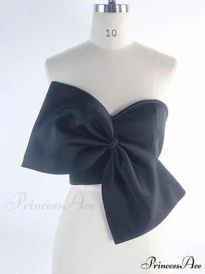 Bow Tie Graceful Cropped Tank Top