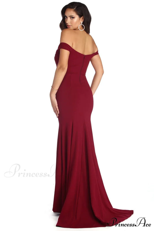 Briar Formal Off Charming The Shoulder Dress BURGUNDY / XS