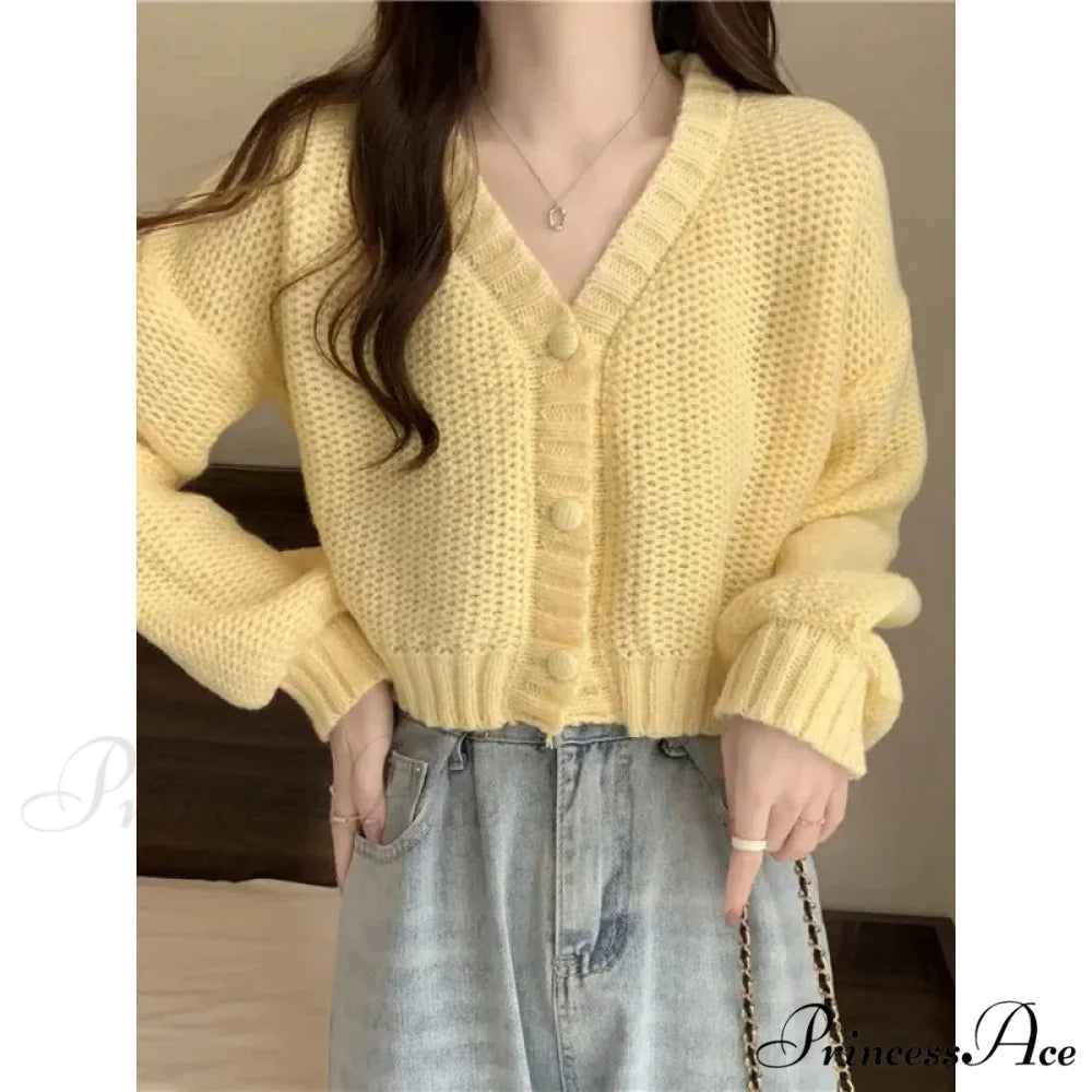Button-Up V-Neck Charming Informal Knit Cardigan cardiagn-250126