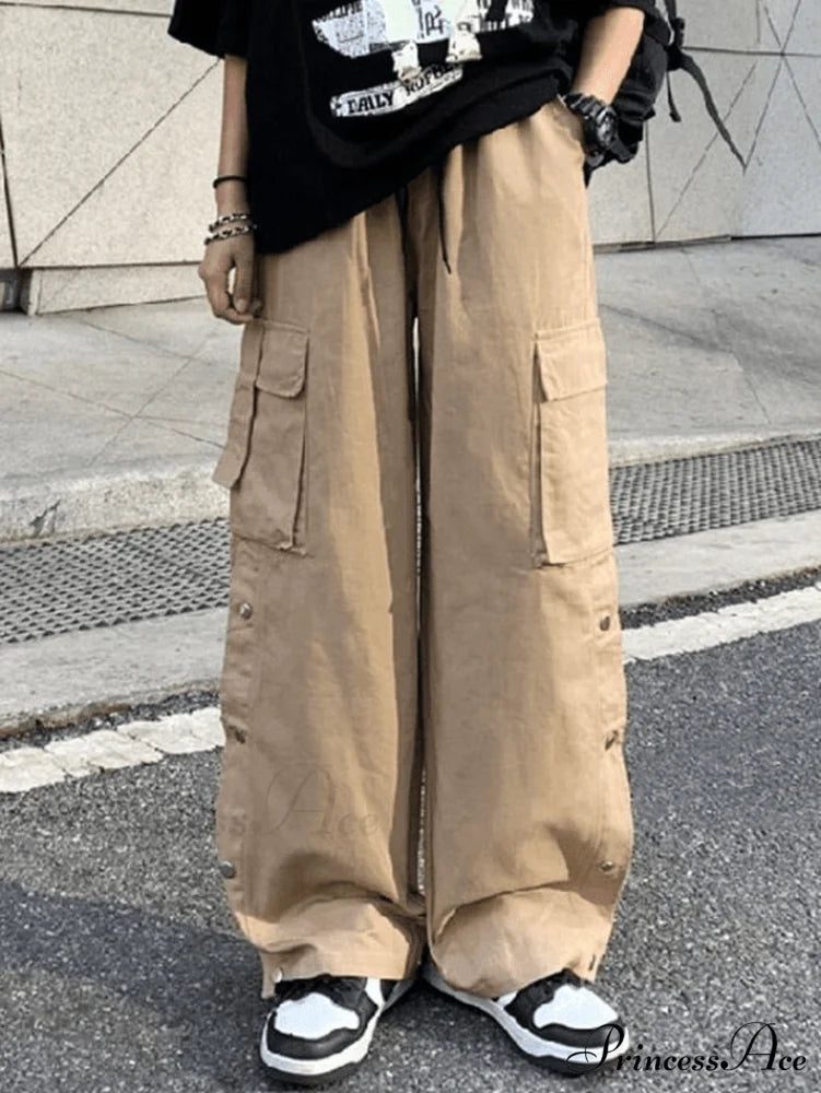 Buttoned Pocket Graceful Patch Cargo Pants Khaki / S