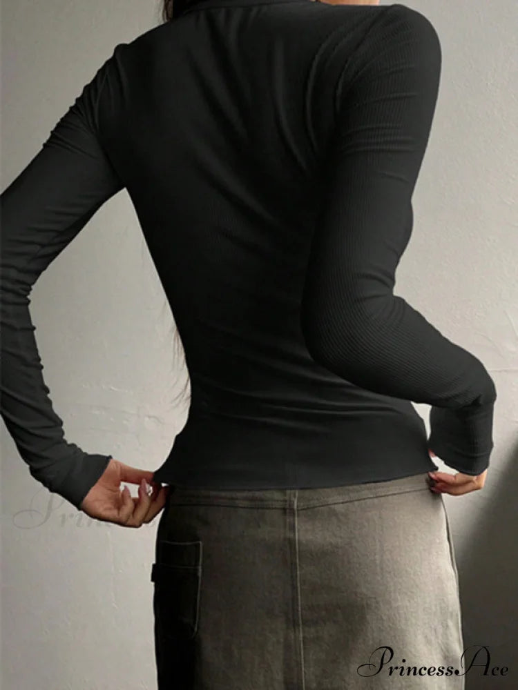 buttoned top U-neck long-sleeved knitted for women