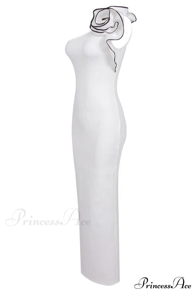 Calling a White Charming Party Maxi Dress