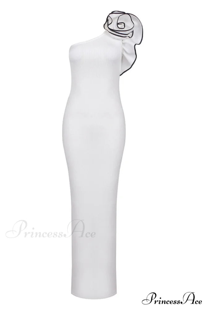 Calling a White Charming Party Maxi Dress XS / White