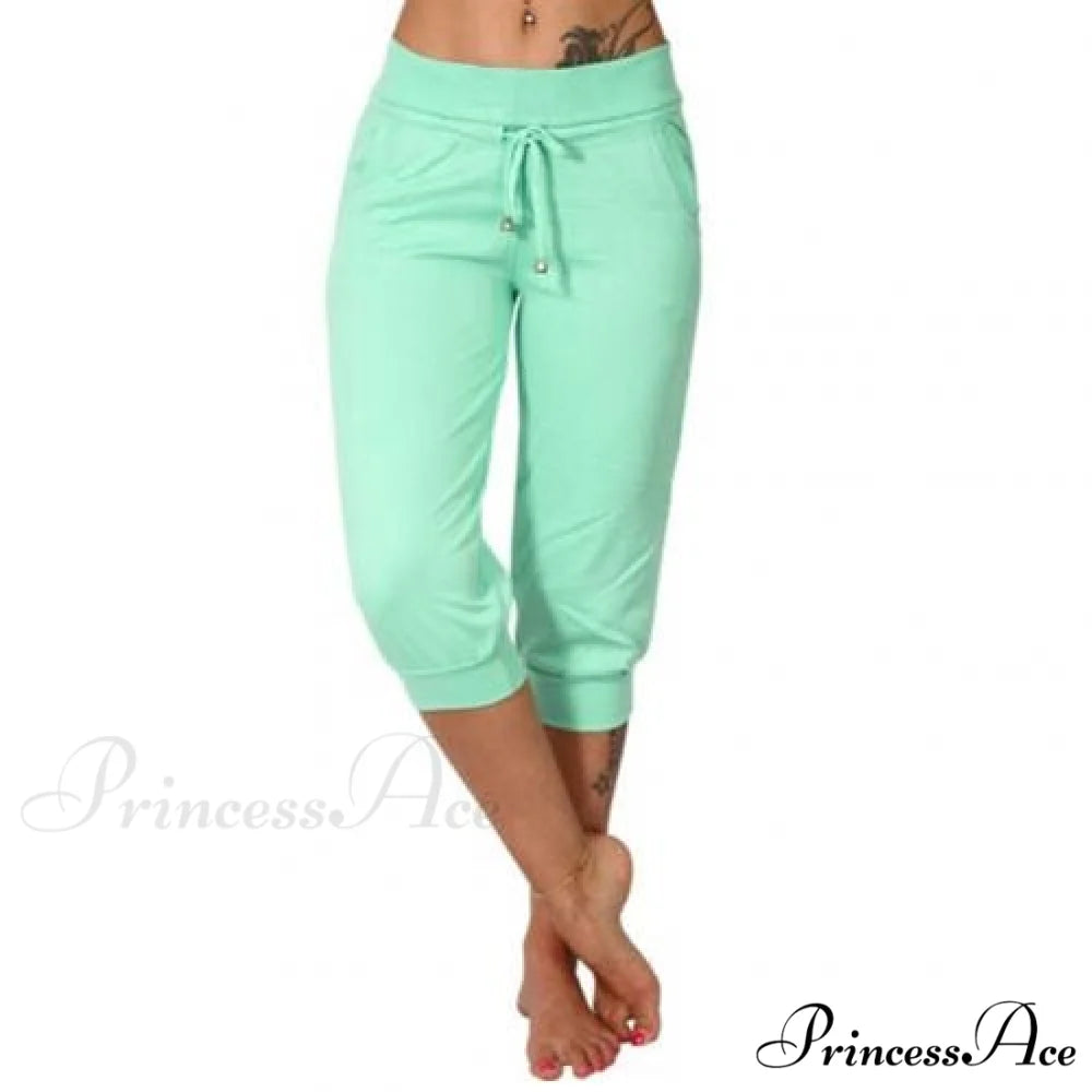 Casual Solid Color Low Rise Capri Pants Light Green / M