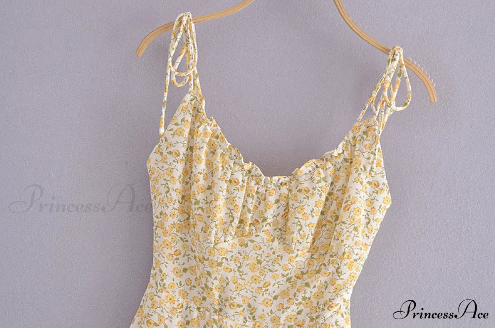 Charming Ditsy Floral Charming Ruffled Mini Dress