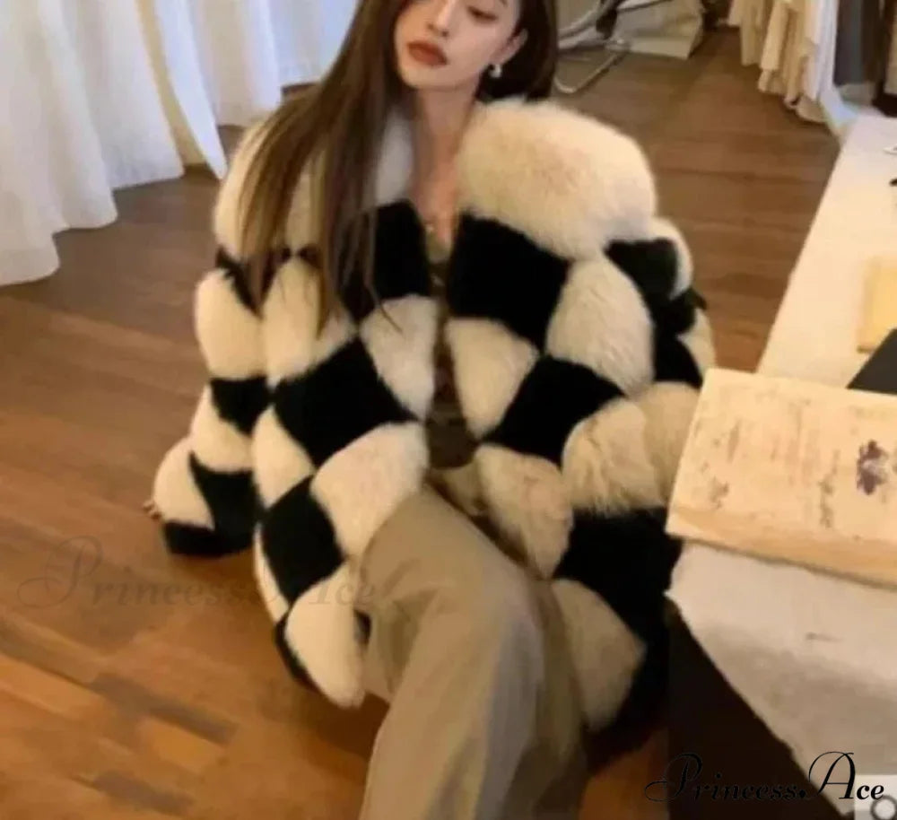Checkerboard Faux Stylish Fur Coat black and white / S for 50kg