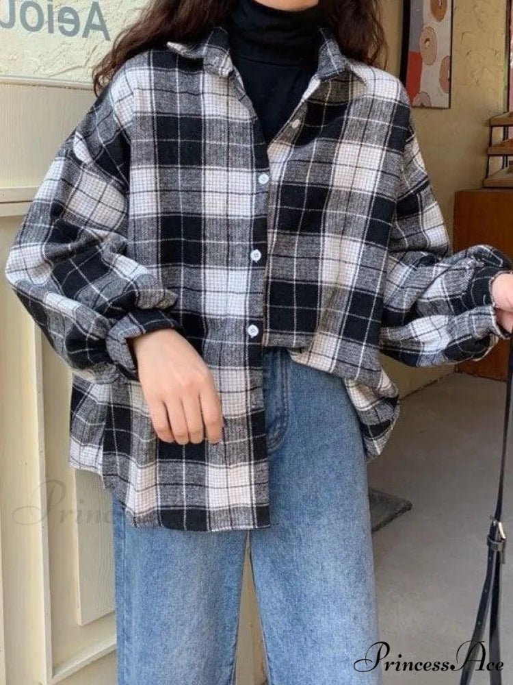 Checkered Long Graceful Sleeve Blouse Black / S