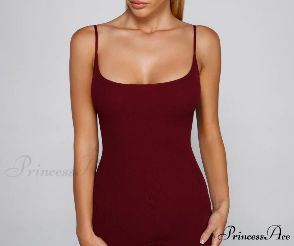 Chic And Seamless Charming Midi Sweater Dress