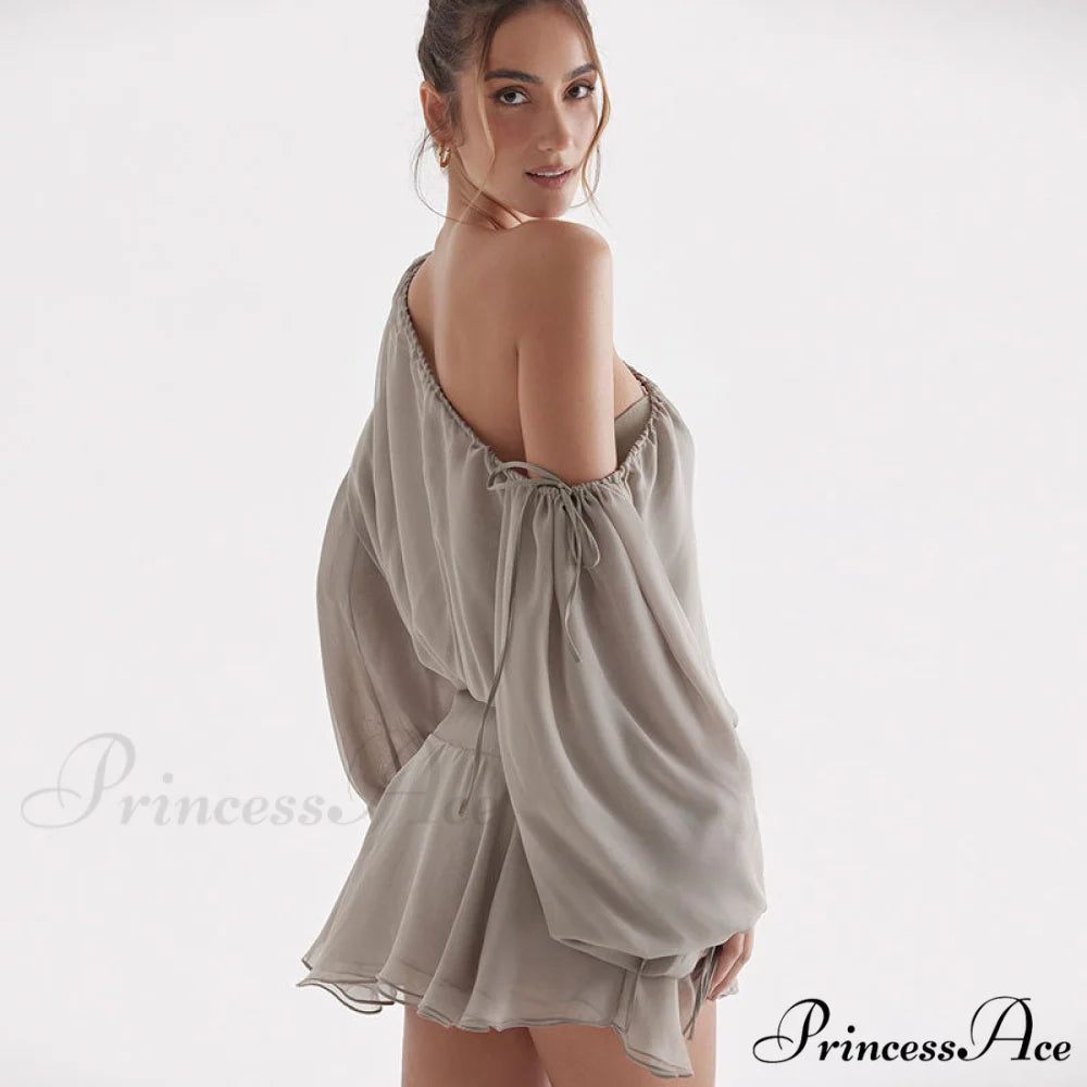 Chiffon Ruched Bishop Sleeve Modern Pointed Collar Shirt - White L / Gray