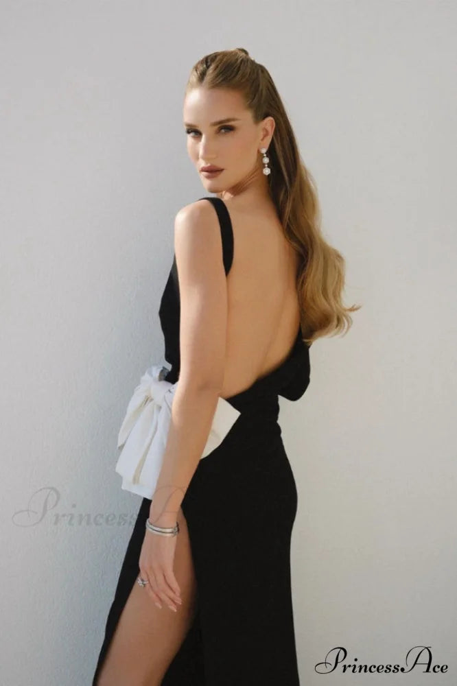 Chloe One Shoulder Charming Bow Detail Dress
