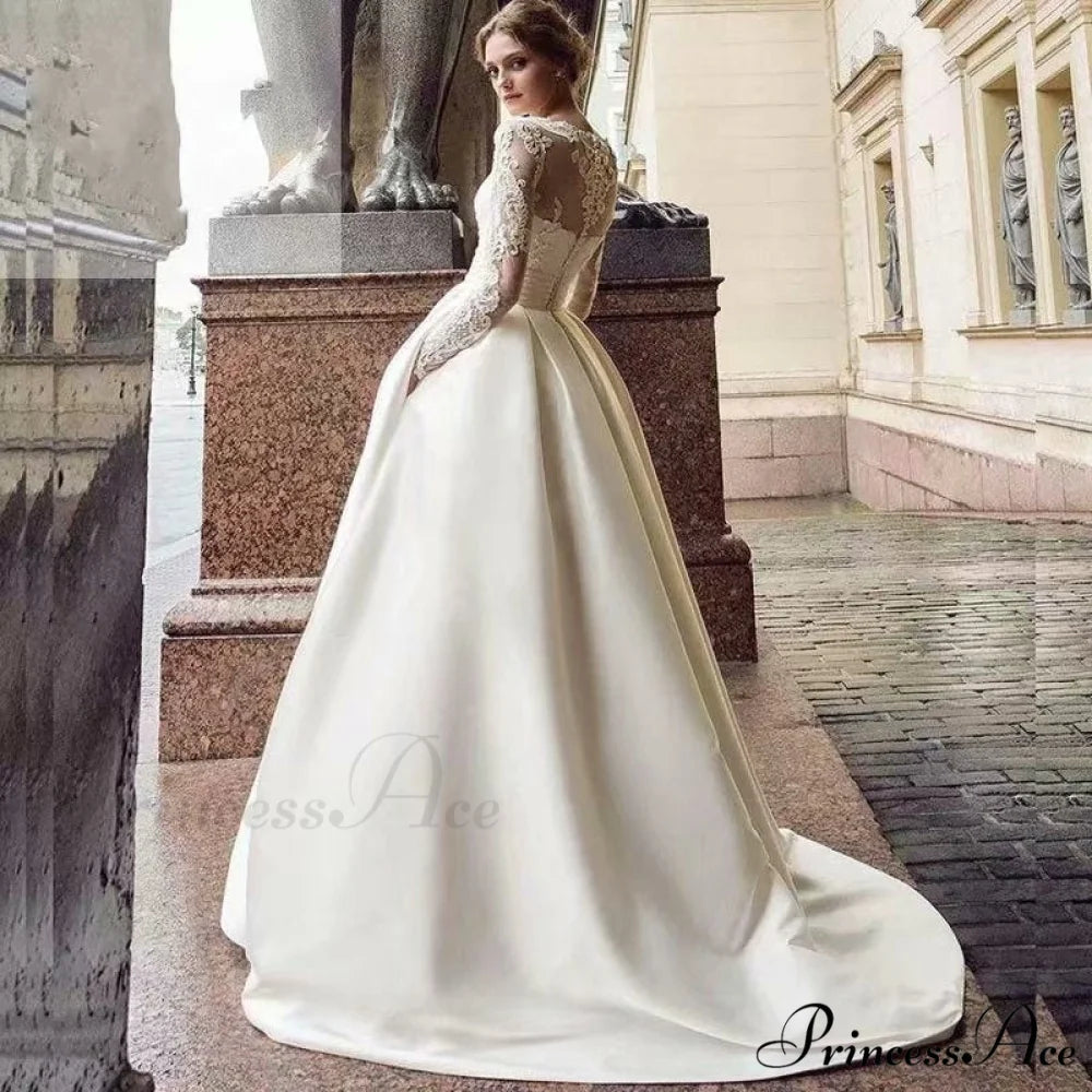 Circular Neck Lace Silk Bridal Gown weddingdress-250223