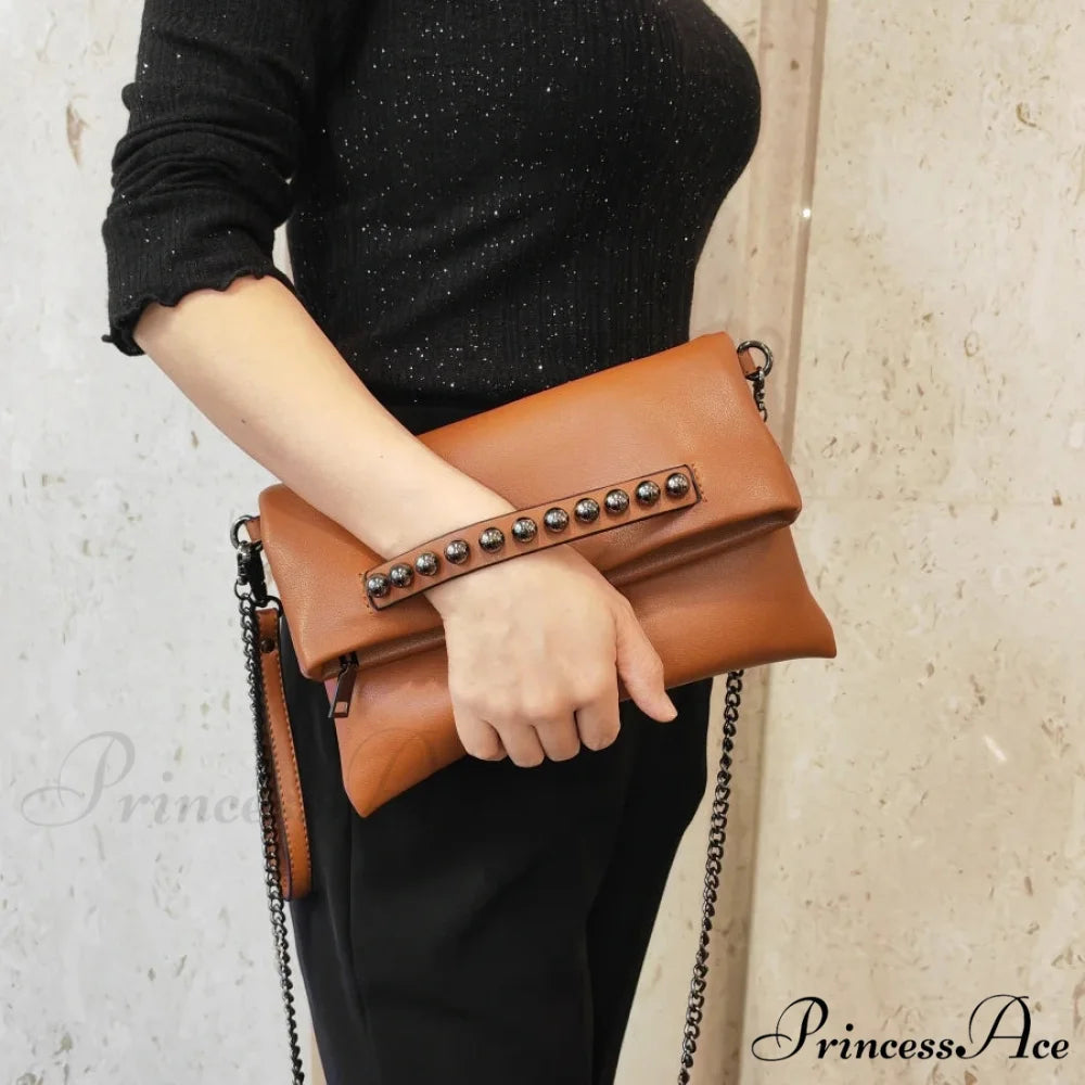 Collapsible Style Faux Leather Pouch Wristlet 27X16X3CM / Brown wristlet-250126