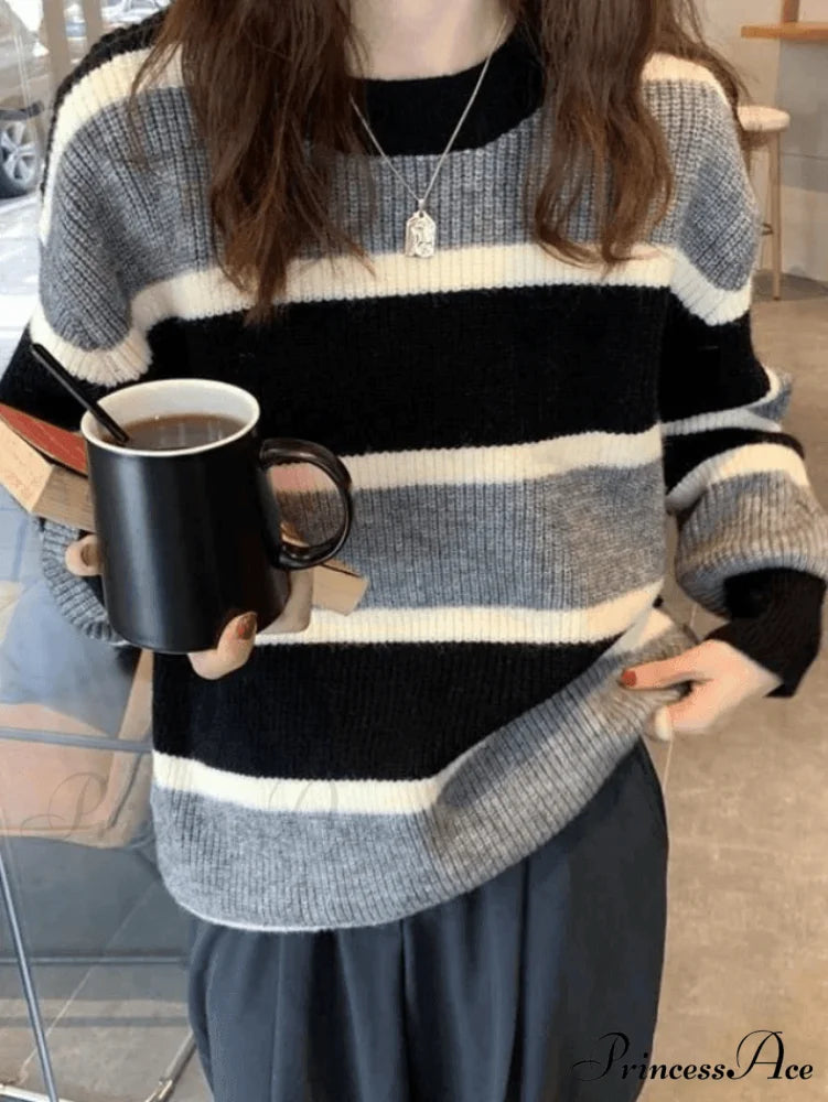 Color Block Striped Trendy Knit Crop Top Gray / ONE SIZE