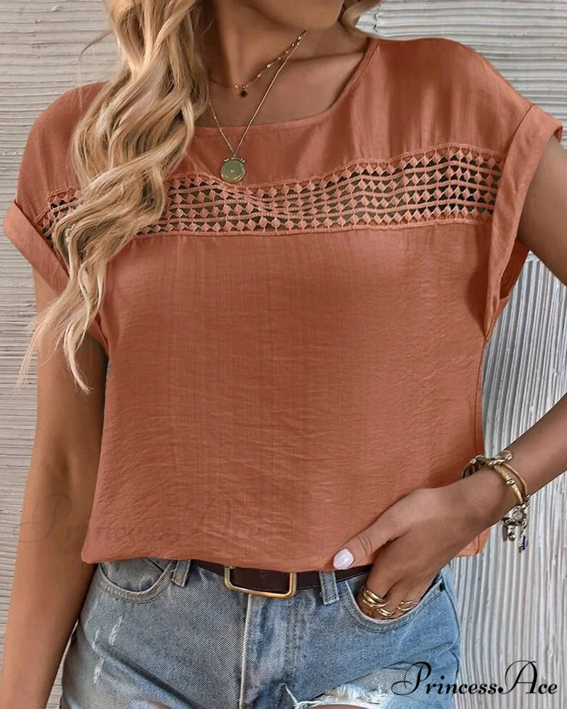 Color Cutout Solid T-shirt Brown / S
