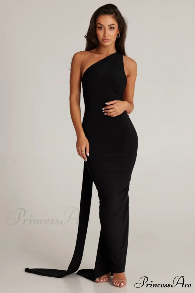 Constantina Elegant Gown