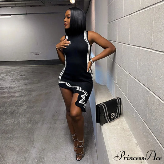 Contrast Denim Graceful Sheer Embroidery Tops S / Black