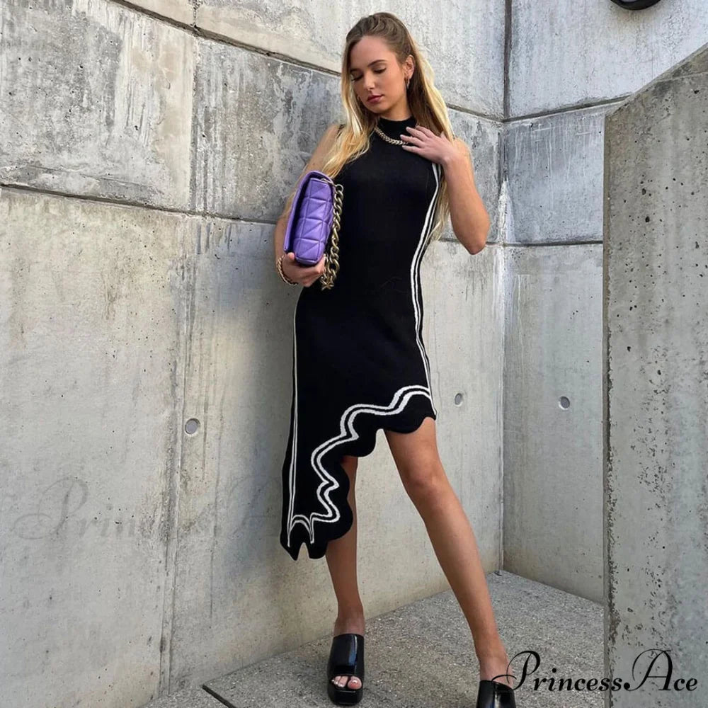 Contrast Denim Graceful Sheer Embroidery Tops XL / Black