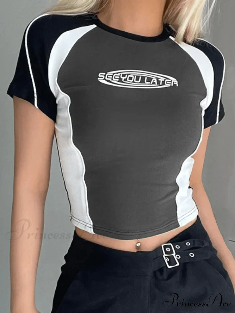 Contrast Letter Graceful Printed Crop Top